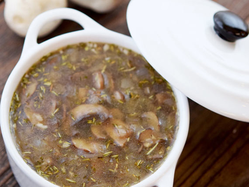 Easy Keto Meals: beef broth mushroom soup 