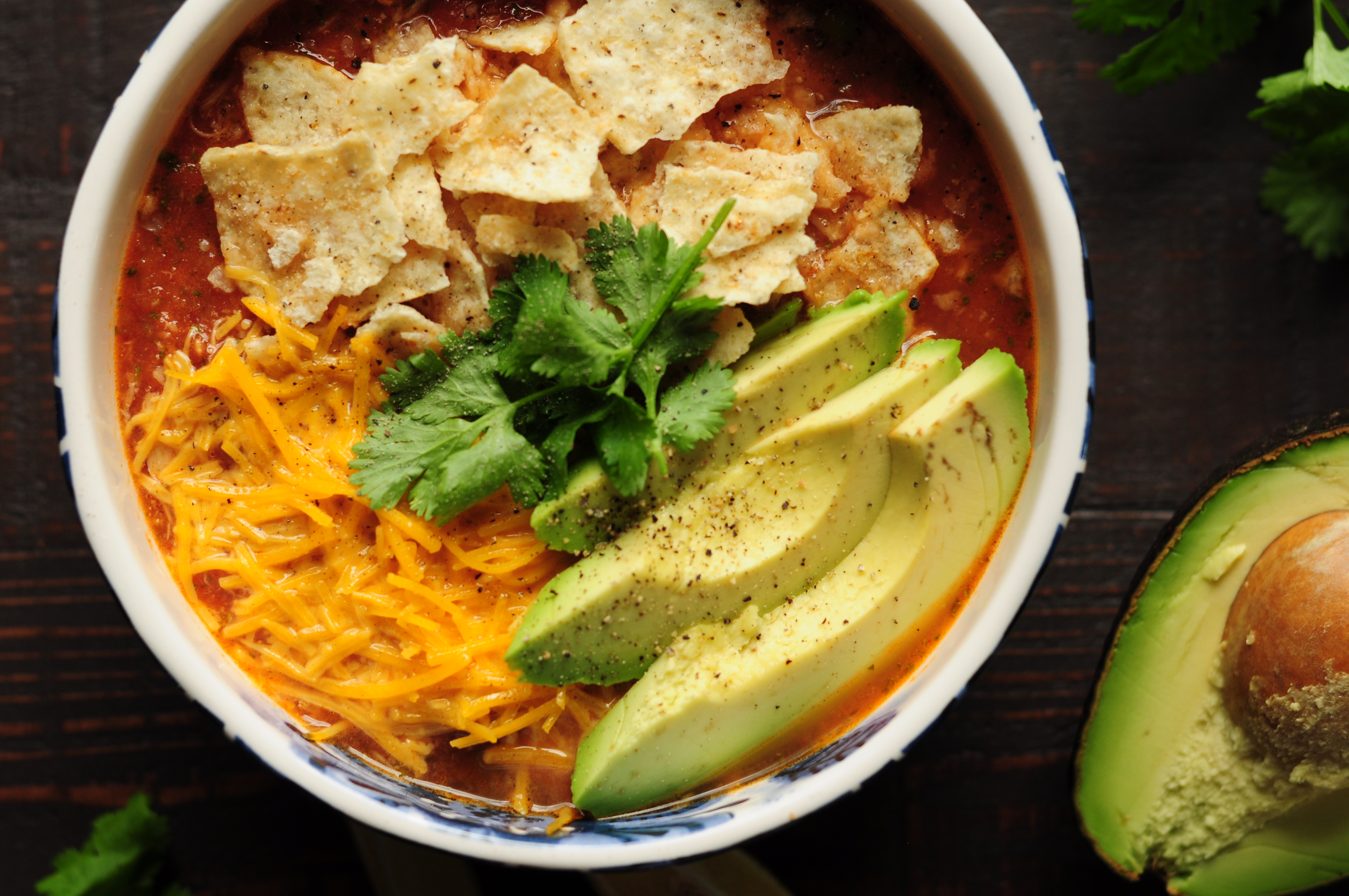 Can you make Mexican soul food in 45 minutes or less? Yes, this easy chicken tortilla soup recipe makes it possible. Best of all, it’s made with bone broth.