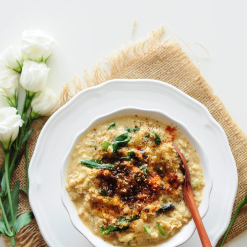 The Spinach Oatmeal That’s Great for Breakfast, Lunch, and Dinner