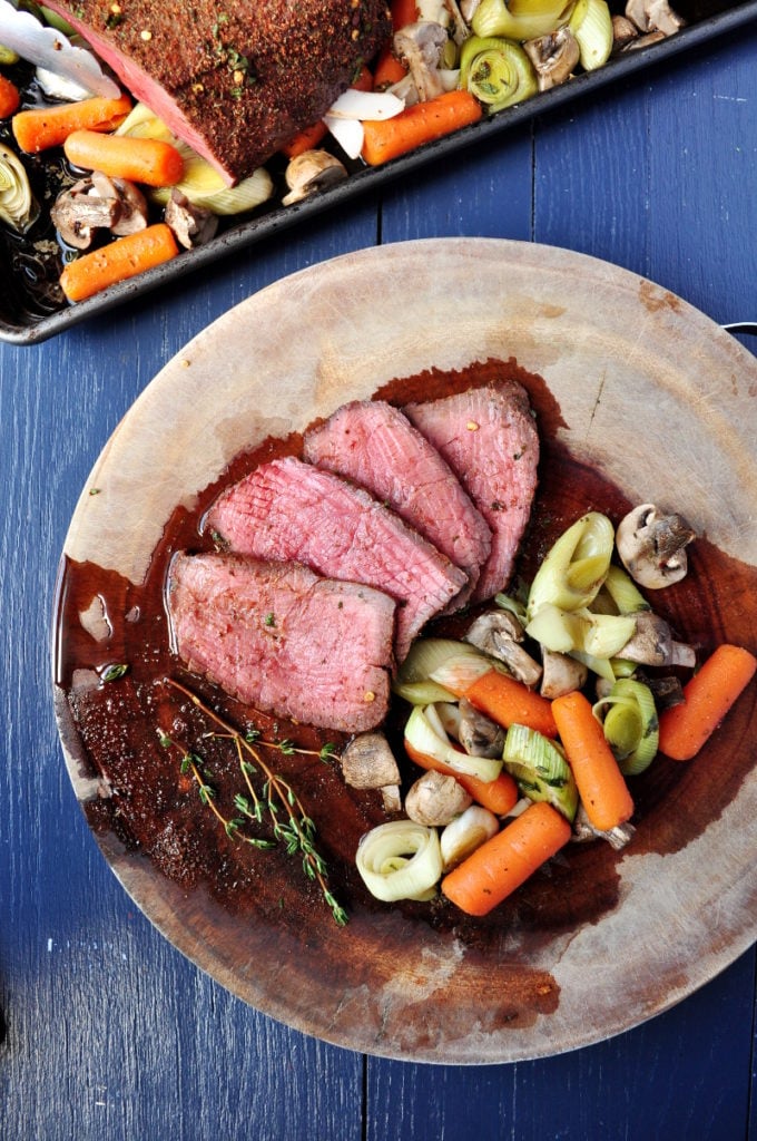 Sunday night dinner just got easier and tastier with this tender, juicy roast beef with vegetables. Only four steps, one pan, and 45 minutes required.