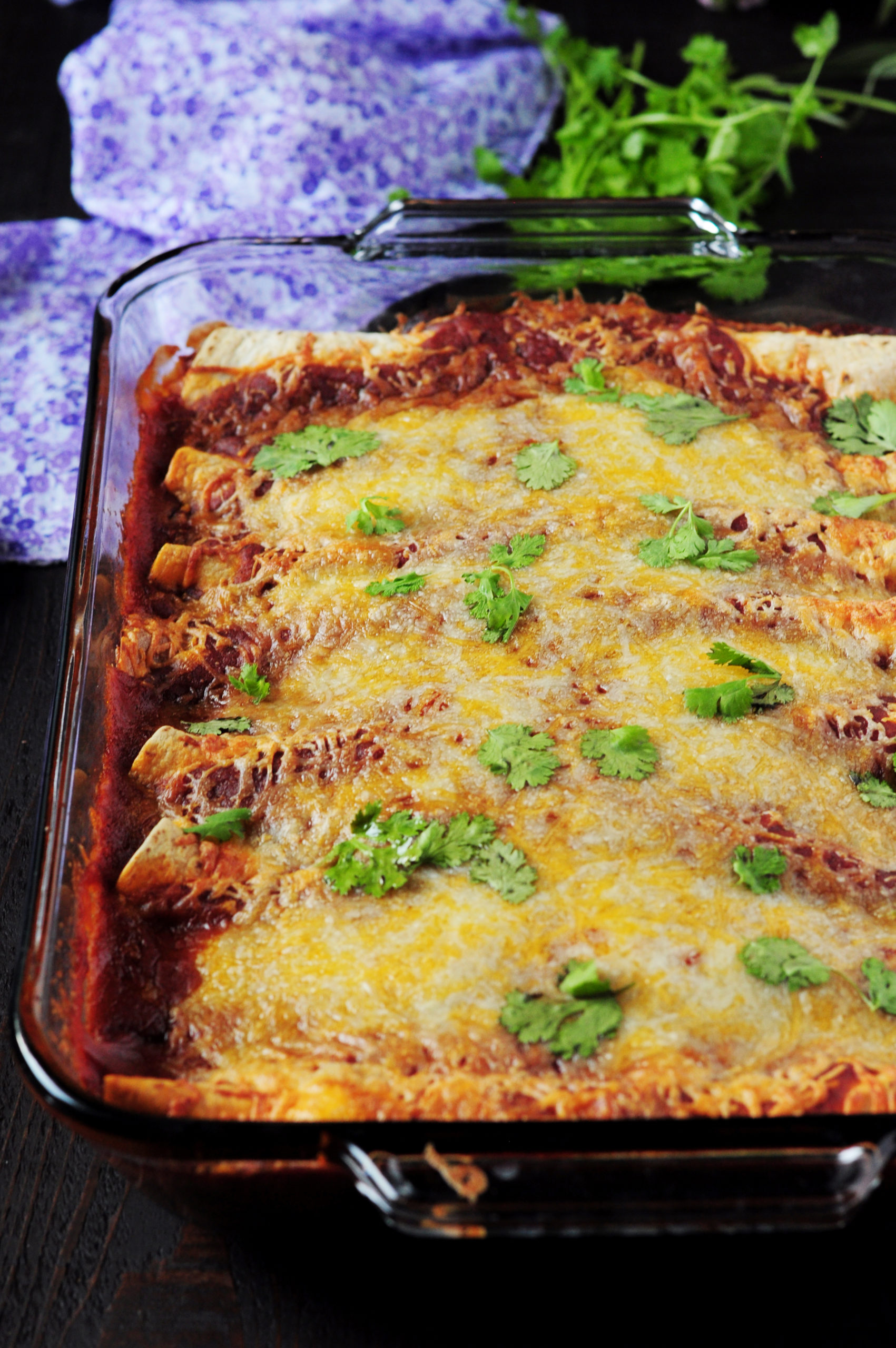 Mexican-style cooking is simplified with these ground turkey enchiladas in an authentic red sauce. 15 minutes of prep and 8 easy steps to bold, delicious flavors.