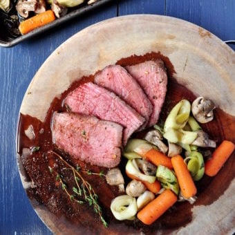 Sunday night dinner just got easier and tastier with this tender, juicy roast beef with vegetables. Only four steps, one pan, and 45 minutes required.